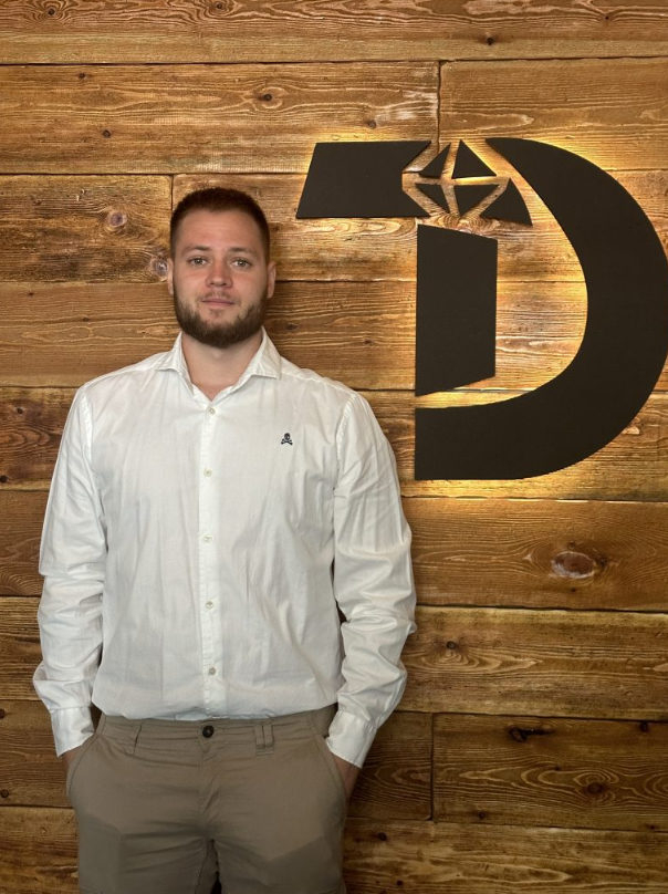Alberto — Departamento de Gestión